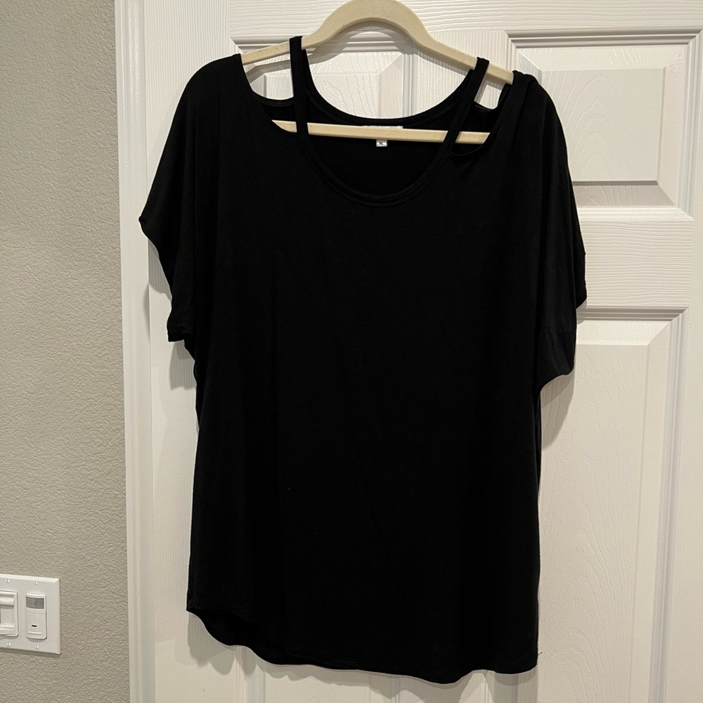 Stella & Dot Maette Willow Black Top. Size XL